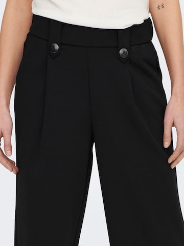 ONLY Regular Pleated Pants in Black
