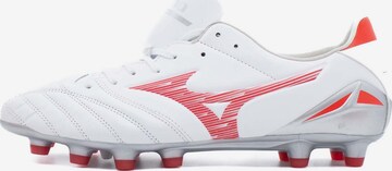 Chaussure de foot MIZUNO en blanc : devant