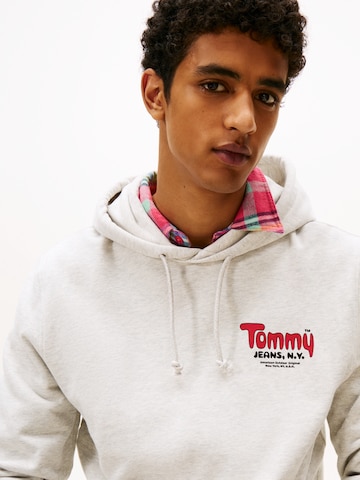 Tommy Jeans Свитшот в Серый