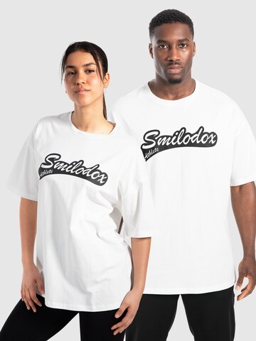 T-Shirt fonctionnel 'Macey' Smilodox en beige