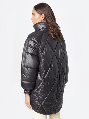 Le Temps Des Cerises Winter Jacket 'Dotti' in Black