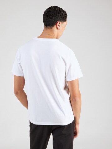 LEVI'S ® - regular Camiseta en blanco