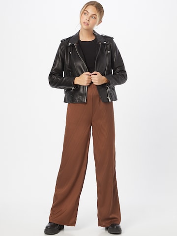 Wide Leg Pantalon In The Style en marron