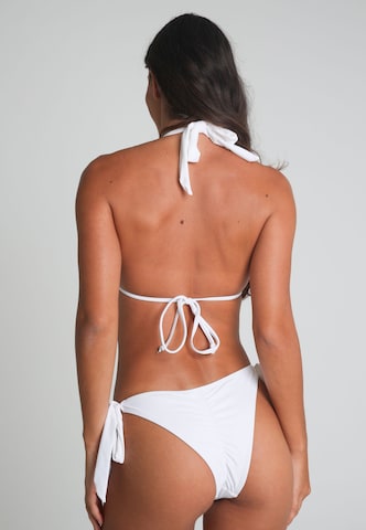 Moda Minx Bikinibroek 'Irregular Hoop Tie' in Wit