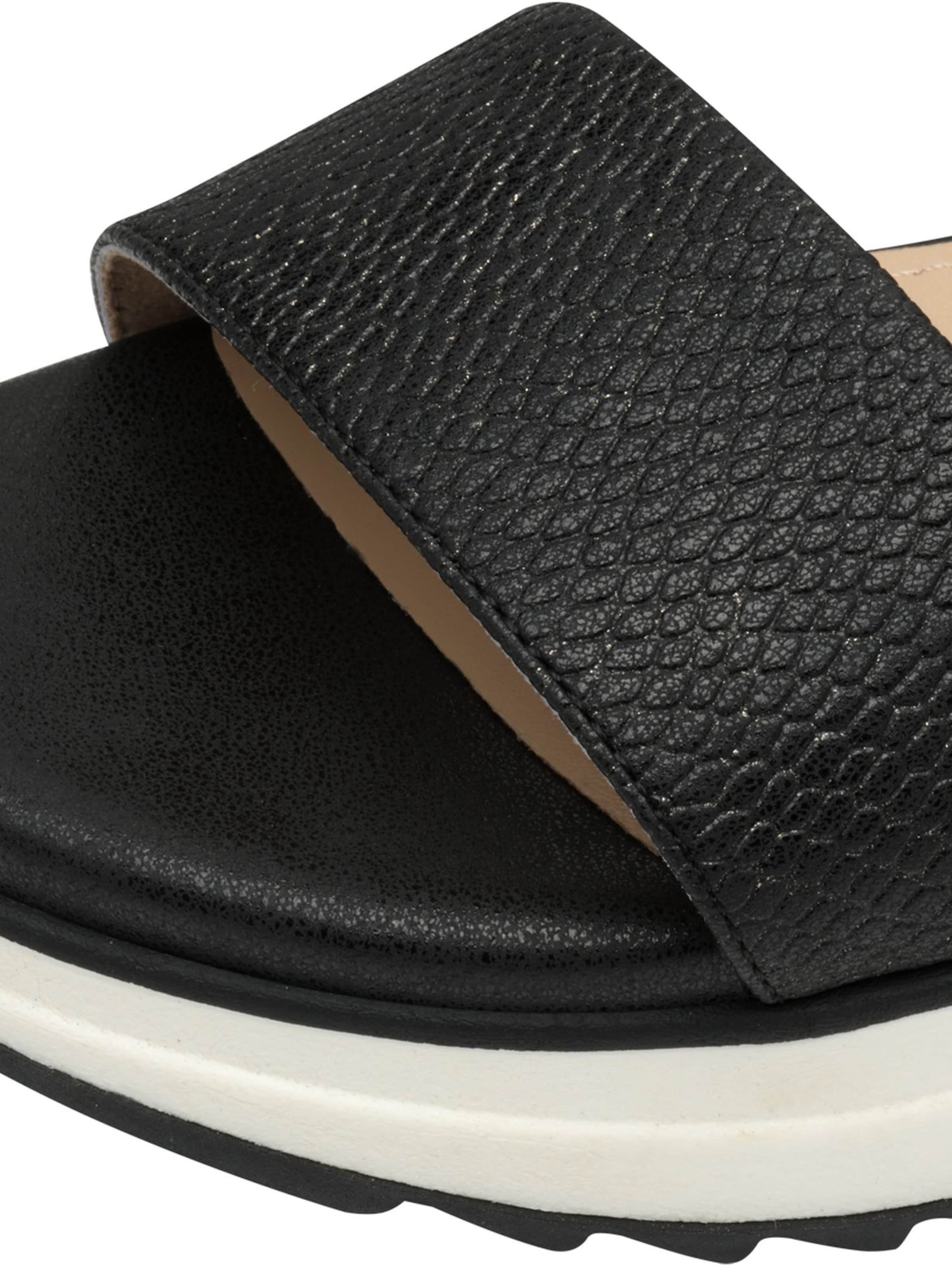 s.Oliver Sandals in Black