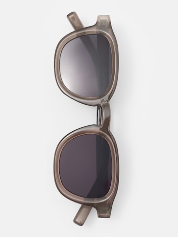 Pull&Bear Слънчеви очила в кафяво