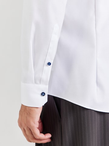 OLYMP Slim Fit Paita värissä valkoinen