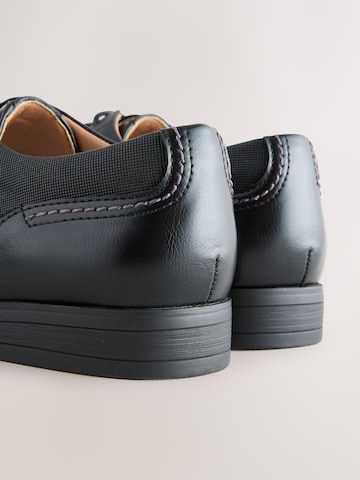 Chaussure à lacets Next en noir