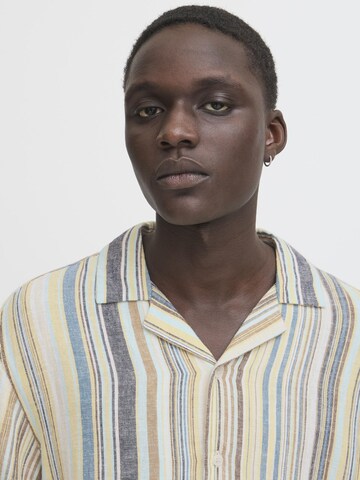 Coupe regular Chemise ' BHAKIS ' BLEND en jaune