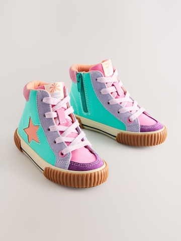 Baskets Next en vert