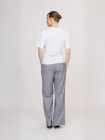 Résumé Top ' OtiliaRS ' in White: back