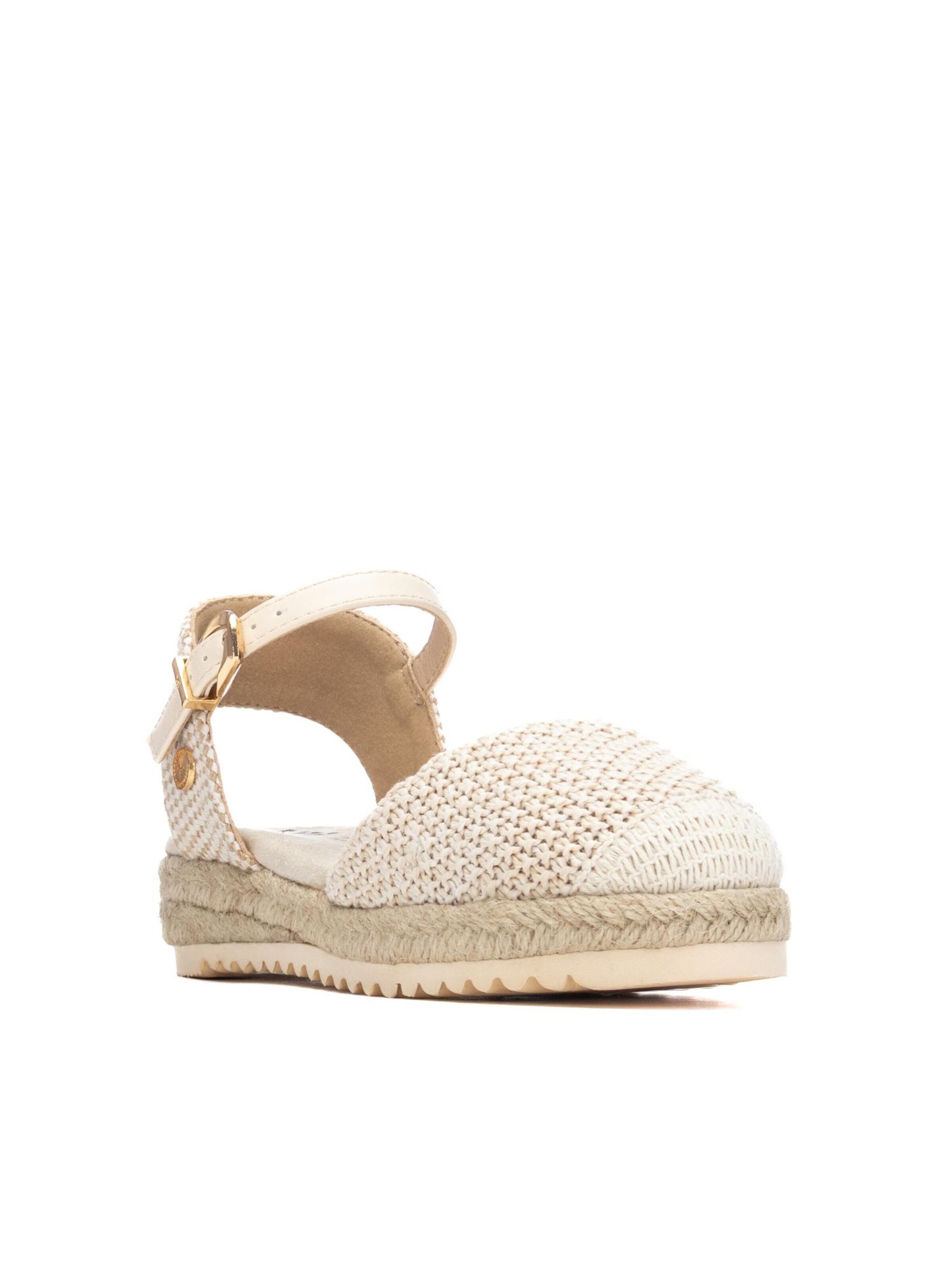 Xti Sandale in Beige