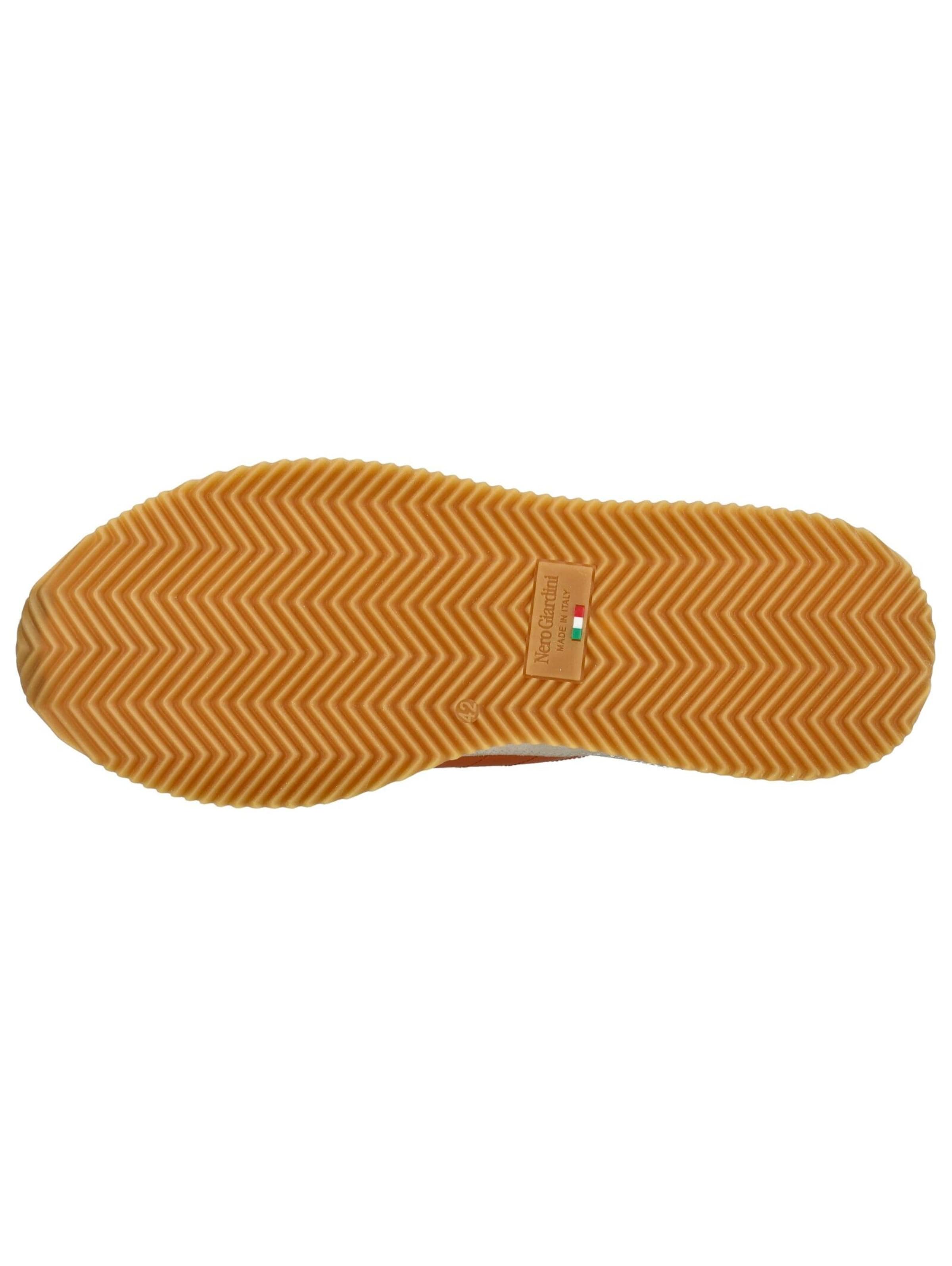 Sneaker bassa di Nero Giardini in bianco