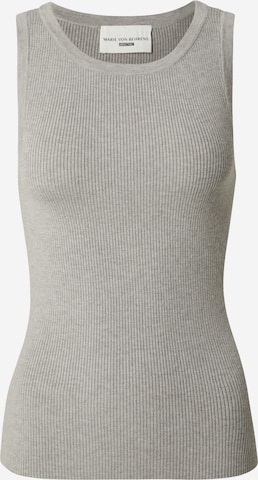Top di ABOUT YOU x Marie von Behrens in grigio: frontale