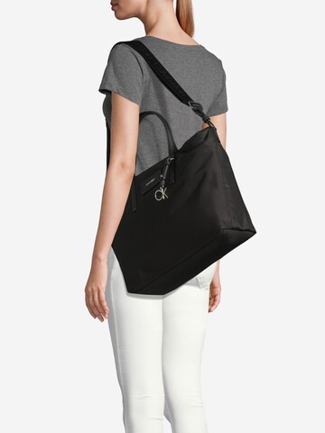 Calvin Klein Torba shopper w kolorze czarny