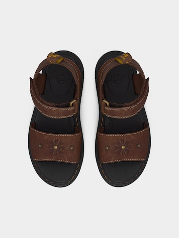 Dr. Martens Szandálok 'Marlowe' - barna