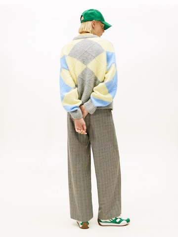 Pulover de la TOMMY HILFIGER pe gri