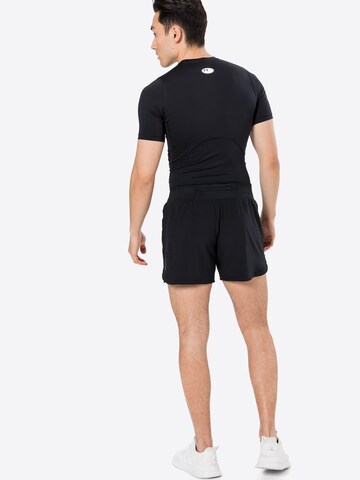 UNDER ARMOUR Regular Sportshorts 'Speedpocket' in Schwarz