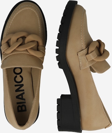 Bianco Classic Flats 'Claire' in Beige