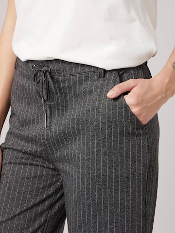 Deeluxe Loosefit Hose‌ in Grau