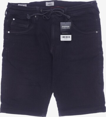 Pepe Jeans Shorts in 32 in Black: front