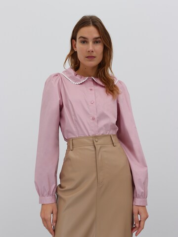 EDITED Blouse 'Fabia' in Pink: front