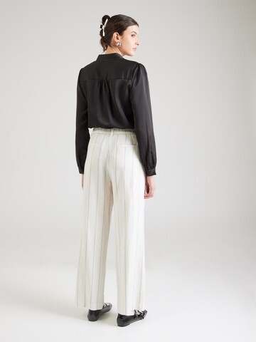 GAP Loose fit Pleat-Front Pants in White