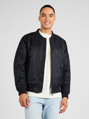 Vintage Industries Between-Season Jacket 'Row' in Black: front