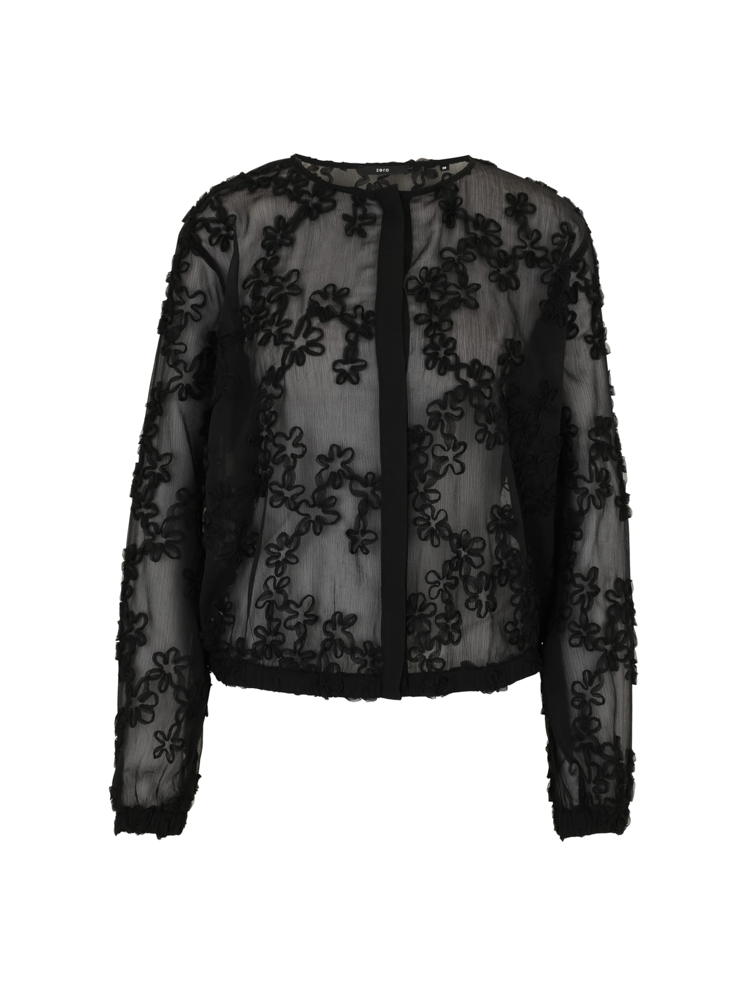 zero Blouse in Black: front