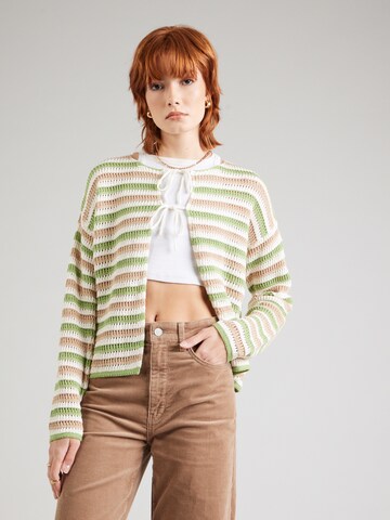 PIECES Strickjacke 'PCARLEA' in Grün: Vorderseite
