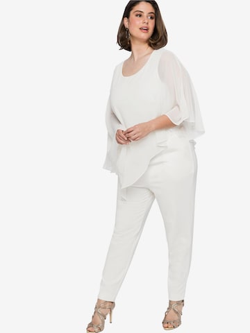 SHEEGO Jumpsuit in Weiß