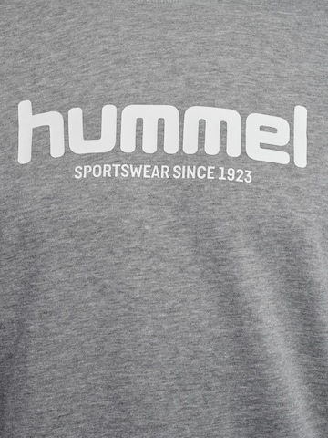 Hummel Sweatshirt 'LEGACY 2.0' i grå