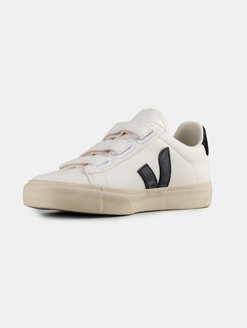 Veja Sneakers 'Recife' in White