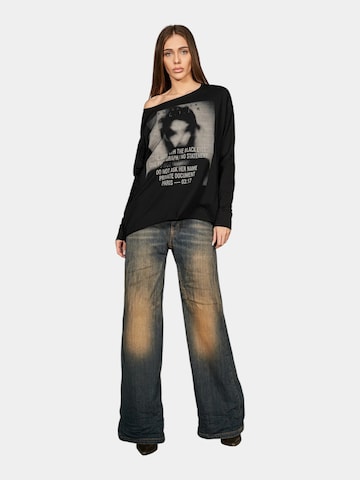 Maglietta 'Secret Muse T-Shirt - T27885' di Made By Society in nero: frontale