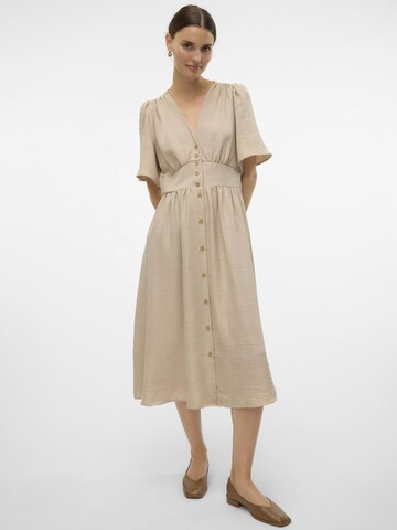 Robe-chemise 'VMMELANEY' VERO MODA en beige