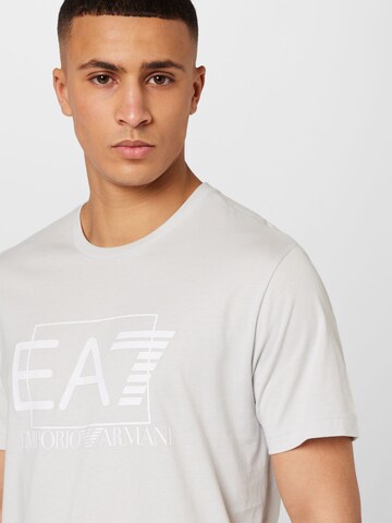 EA7 Emporio Armani T-shirt i grå