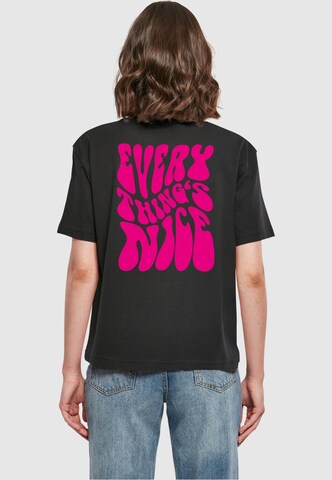 Mister Tee - Camiseta 'Everything's Nice' en negro: frente