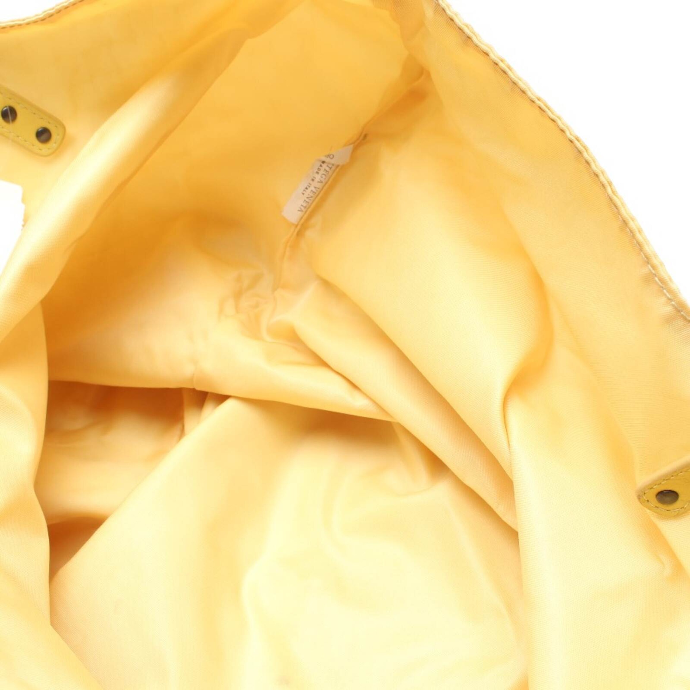 Bottega Veneta Shopper One Size in Gelb