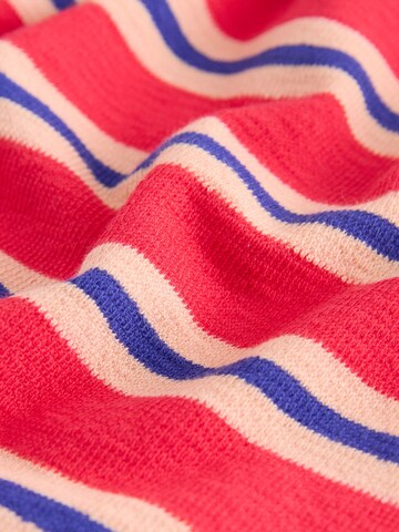 Next - Camiseta en rojo