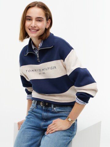 TOMMY HILFIGER Sweatshirt i blå