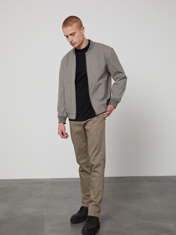 DAN FOX APPAREL Between-Season Jacket 'Joris' in Grey