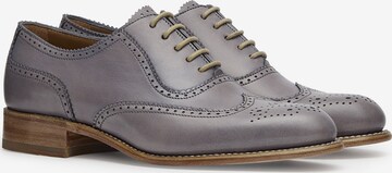 LOTTUSSE Lace-Up Shoes in Grey