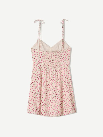 Robe d’été Bershka en beige