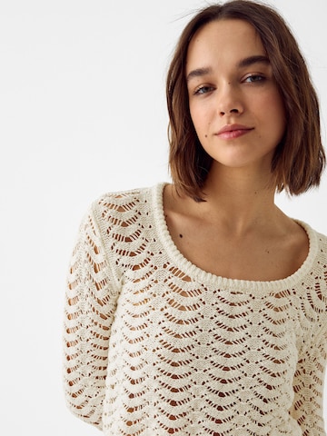 Bershka Neulepaita värissä beige