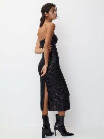 Pull&Bear Šaty – černá