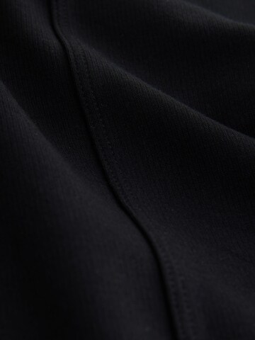 Next Regular Housut värissä musta