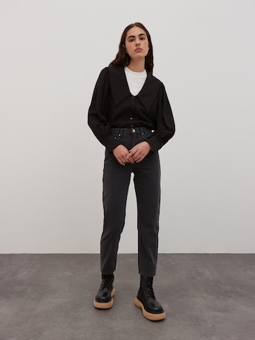 EDITED Regular Jeans 'Pepin' in Zwart