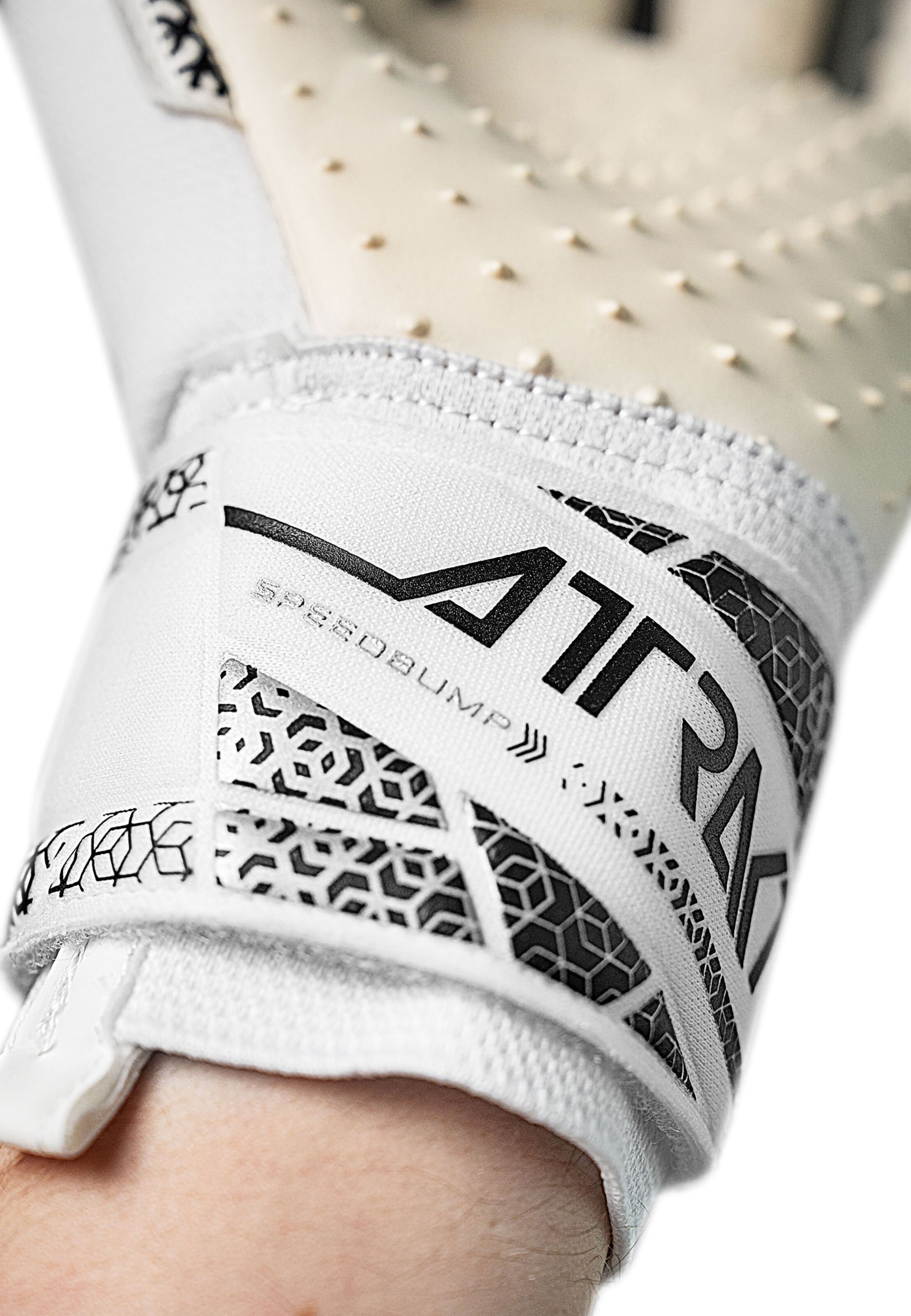 REUSCH Torwarthandschuhe 'Attrakt SpeedBump' in Weiß