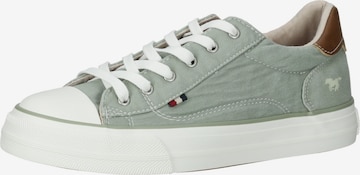 Baskets basses MUSTANG en vert : devant