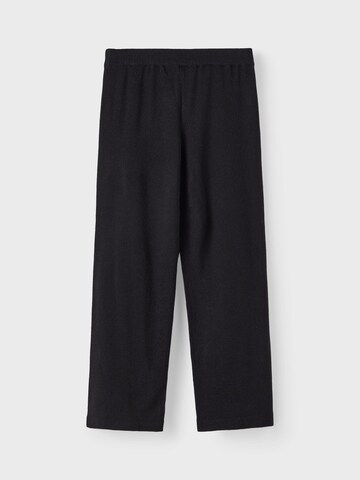 Wide leg Pantaloni de la NAME IT pe negru